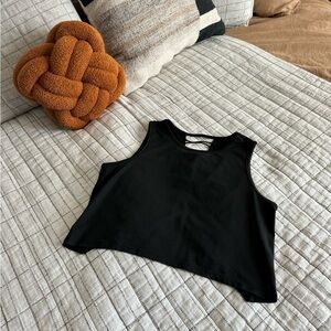 Cropped workout tank